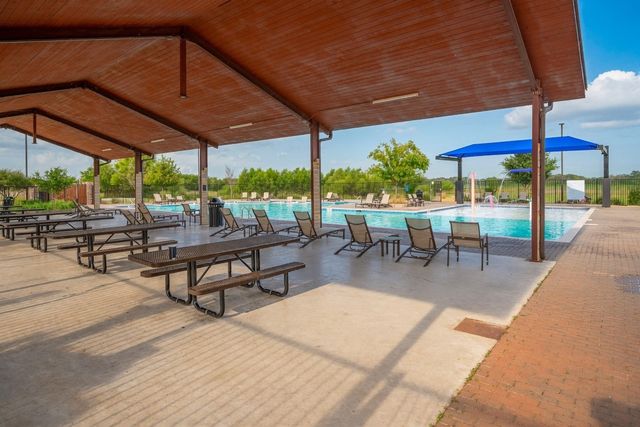 3304 Biggs Avenue, Aubrey, TX 76227