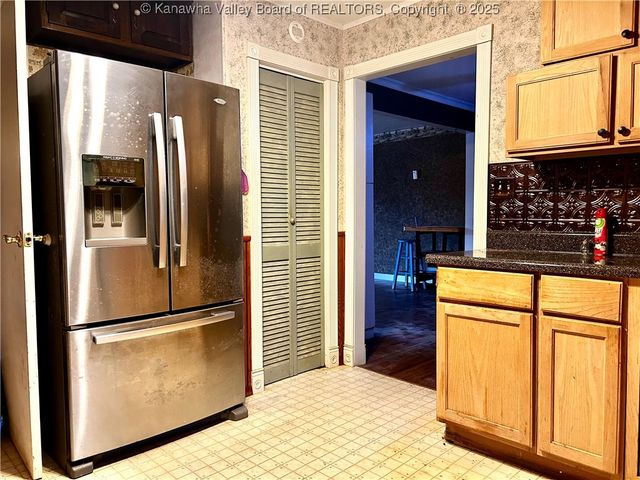 1163 Pigeon Roost Run, Kenna, WV 25248