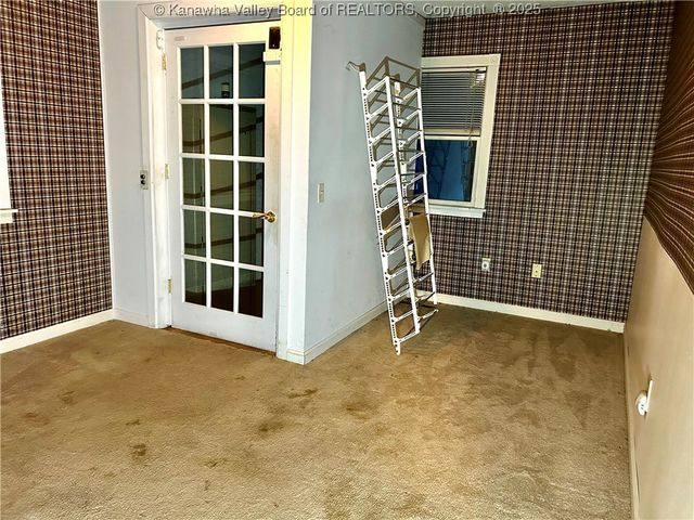 1163 Pigeon Roost Run, Kenna, WV 25248