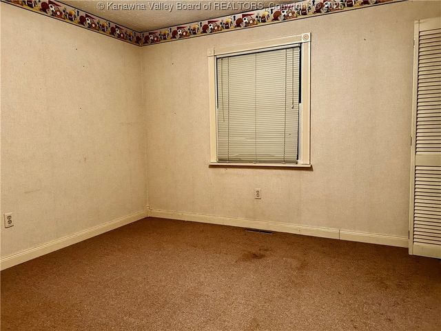 1163 Pigeon Roost Run, Kenna, WV 25248