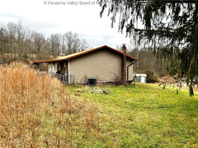 1163 Pigeon Roost Run, Kenna, WV 25248