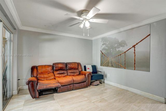 631 E 53rd St, Hialeah, FL 33013