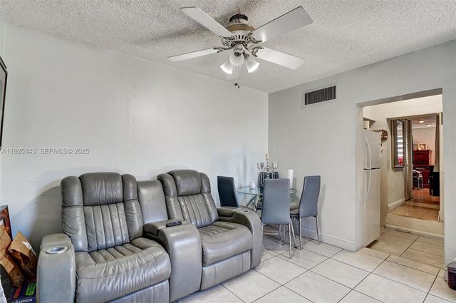 631 E 53rd St, Hialeah, FL 33013