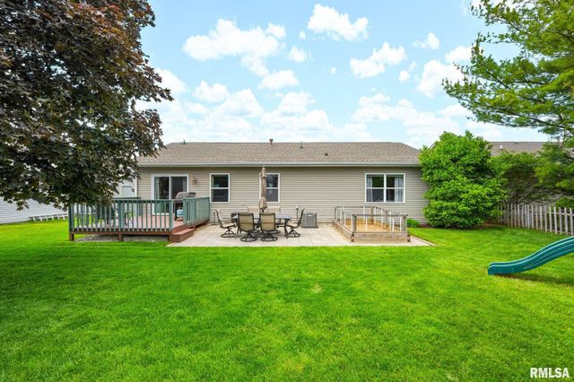 1916 DEER Lane, Washington, IL 61571