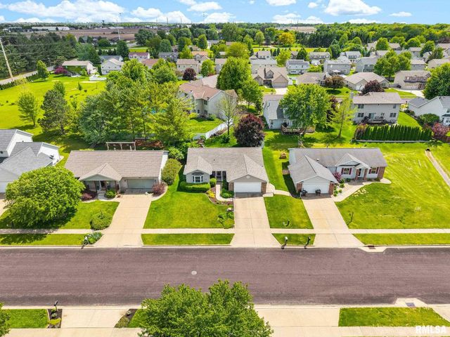 1916 DEER Lane, Washington, IL 61571