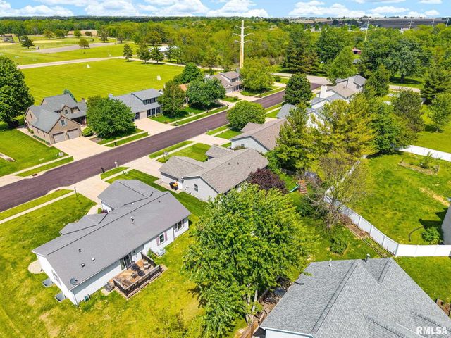 1916 DEER Lane, Washington, IL 61571