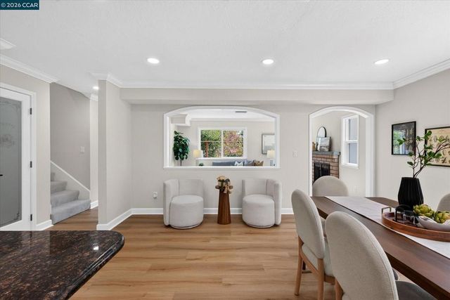 584 Mission Pl, Danville, CA 94526