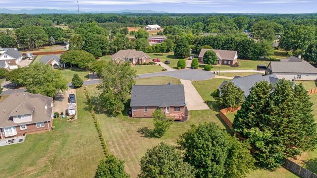 312 Rolling Meadow Ct, Spartanburg, SC 29303