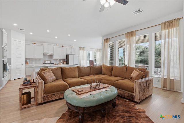 339 Sugarcane, New Braunfels, TX 78132