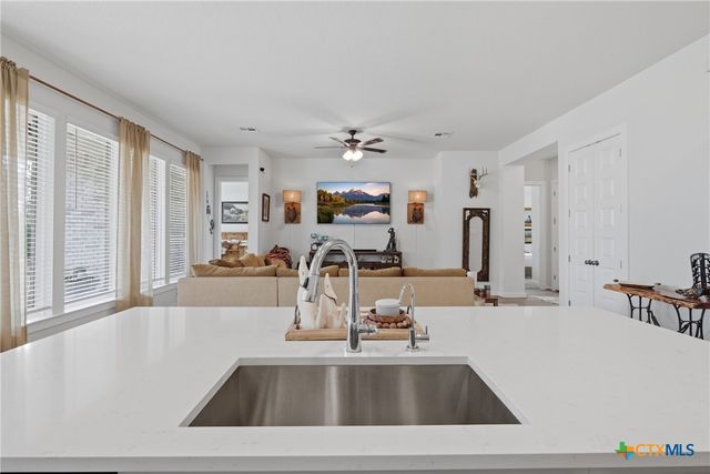 339 Sugarcane, New Braunfels, TX 78132