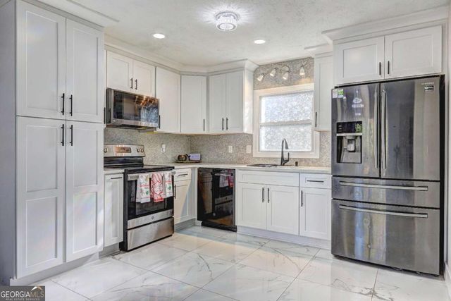 3839 Saddle Ridge Drive, Snellville, GA 30039