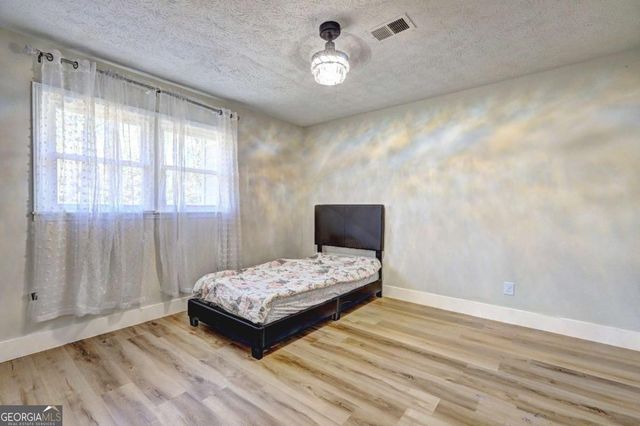 3839 Saddle Ridge Drive, Snellville, GA 30039