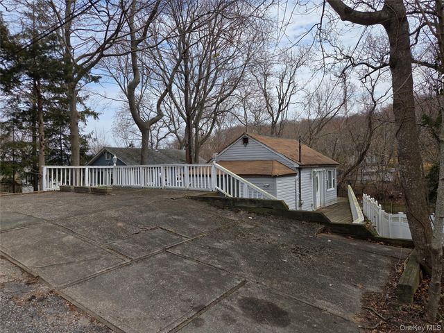 12 Dogwood Road, Wading River, NY 11792