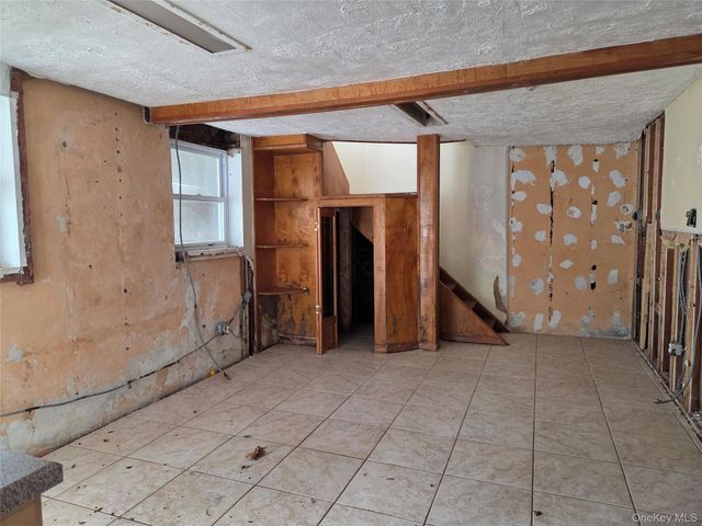 12 Dogwood Road, Wading River, NY 11792