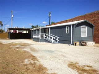 105 E 9th Street, Cisco, TX 76437