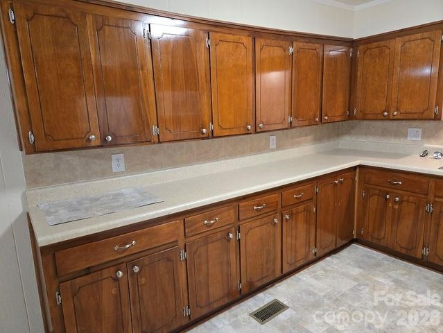 2191 Maple Valley Place, Lenoir, NC 28645