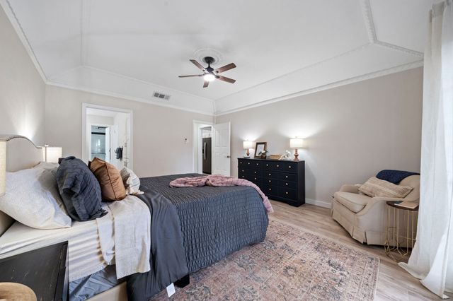 509 Kingsbridge Drive, Garland, TX 75040