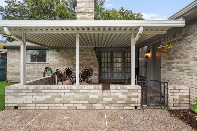 509 Kingsbridge Drive, Garland, TX 75040