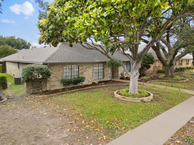 509 Kingsbridge Drive, Garland, TX 75040