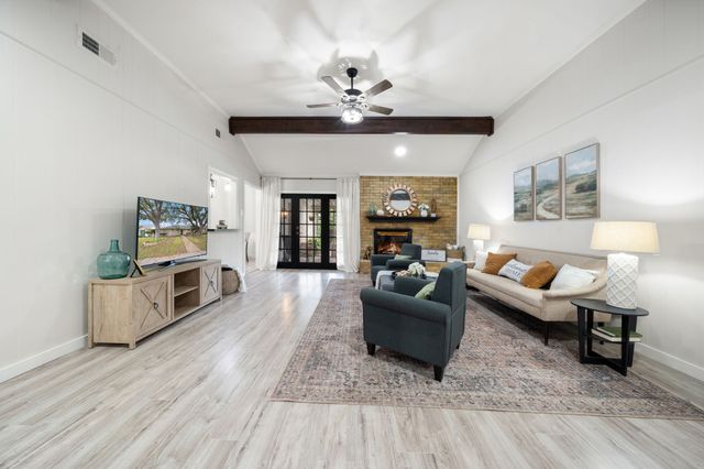 509 Kingsbridge Drive, Garland, TX 75040