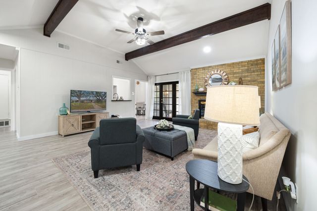 509 Kingsbridge Drive, Garland, TX 75040