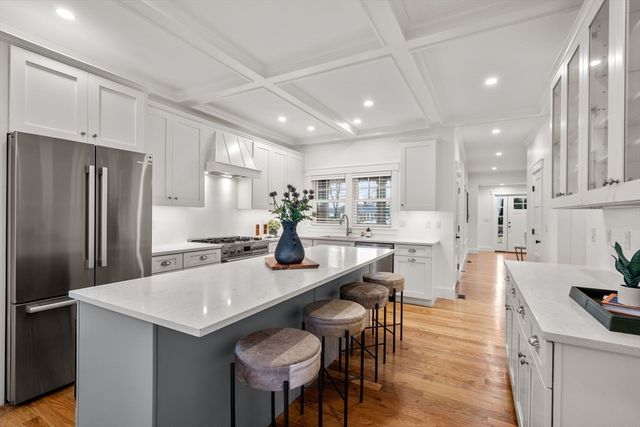 764 Neponset St, Norwood, MA 02062