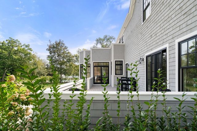 764 Neponset St, Norwood, MA 02062