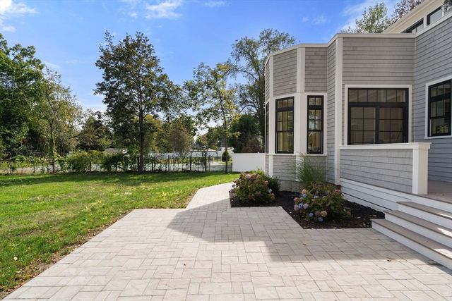 764 Neponset St, Norwood, MA 02062