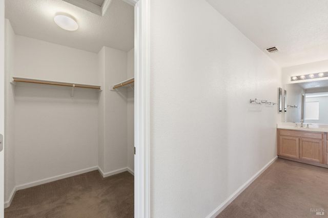 4595 Avondale Cir, Fairfield, CA 94533