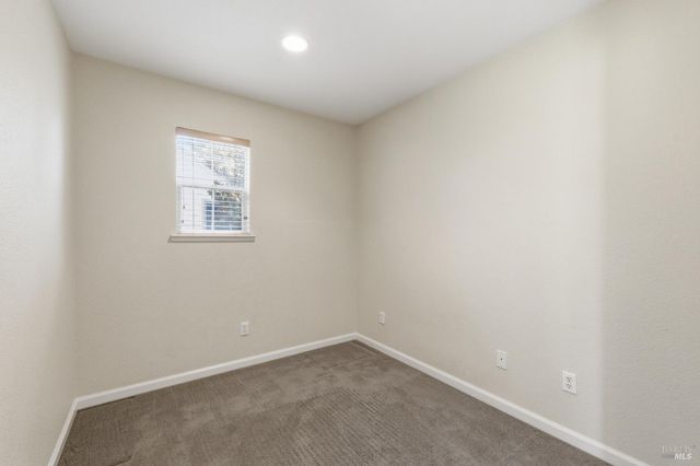 4595 Avondale Cir, Fairfield, CA 94533