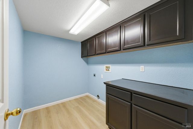 4595 Avondale Cir, Fairfield, CA 94533