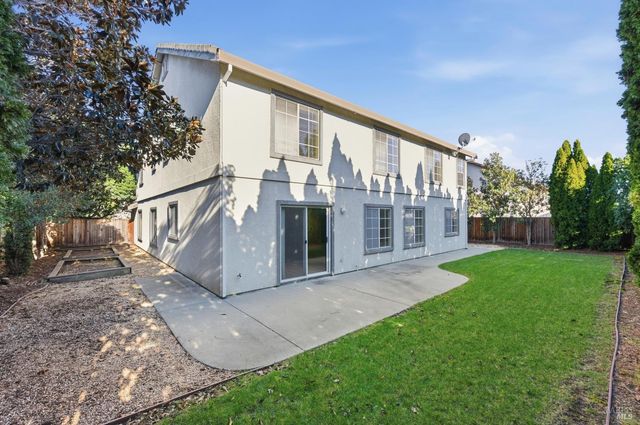 4595 Avondale Cir, Fairfield, CA 94533