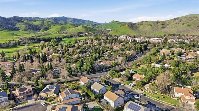 4595 Avondale Cir, Fairfield, CA 94533