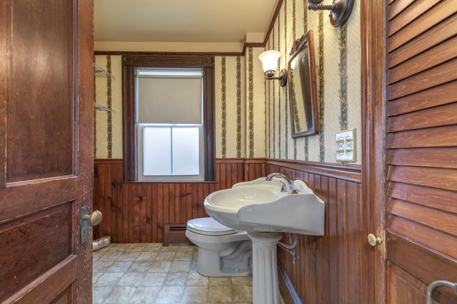 8 Princeton Street, Concord, NH 03301