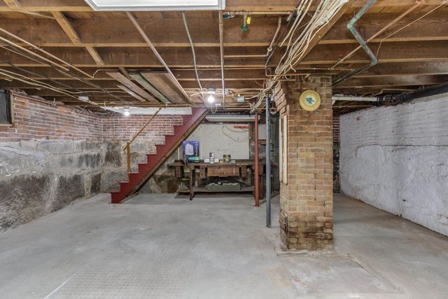 8 Princeton Street, Concord, NH 03301