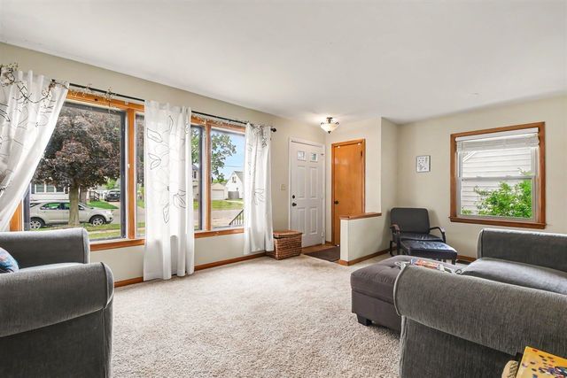 1308 Ellsmere Street, Grand Rapids, MI 49505