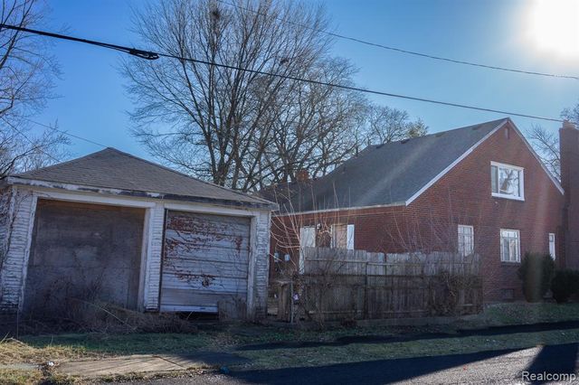 18712 Waltham Street, Detroit, MI 48205