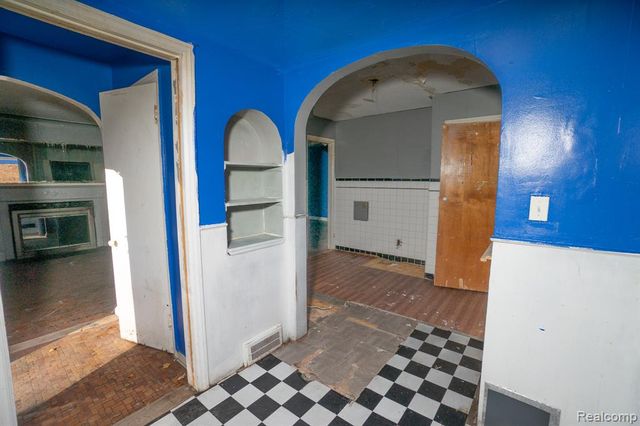 18712 Waltham Street, Detroit, MI 48205