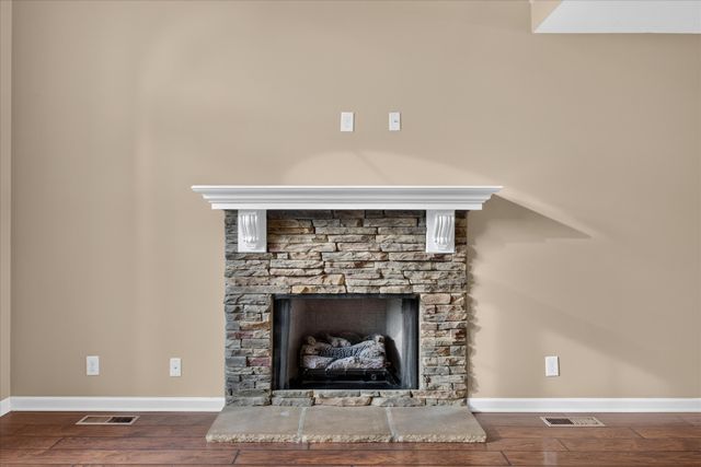 3749 Silver Fox Court, Clarksville, TN 37040