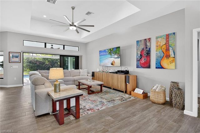 230 NE 18th ST, Cape Coral, FL 33909