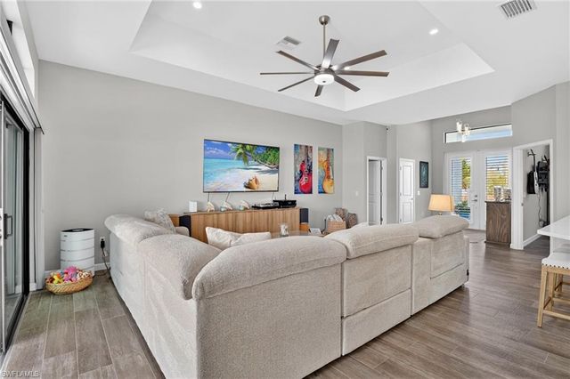 230 NE 18th ST, Cape Coral, FL 33909