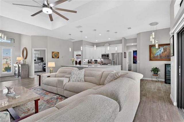 230 NE 18th ST, Cape Coral, FL 33909