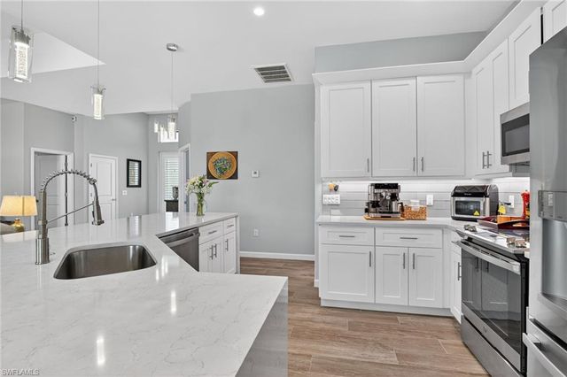 230 NE 18th ST, Cape Coral, FL 33909