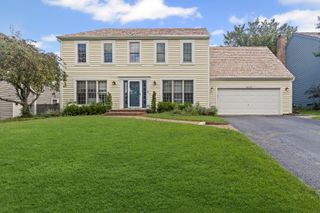 4829 Kings Way West, Gurnee, IL 60031
