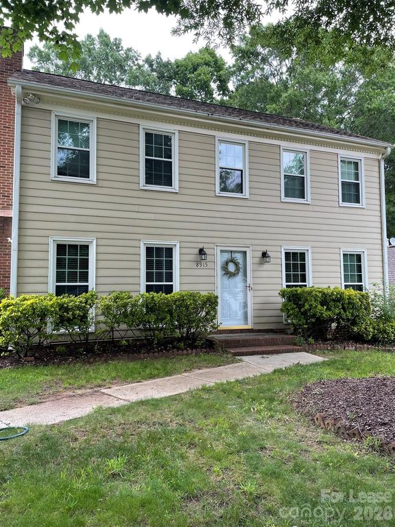 8915 Gamesford Drive, Charlotte, NC 28277