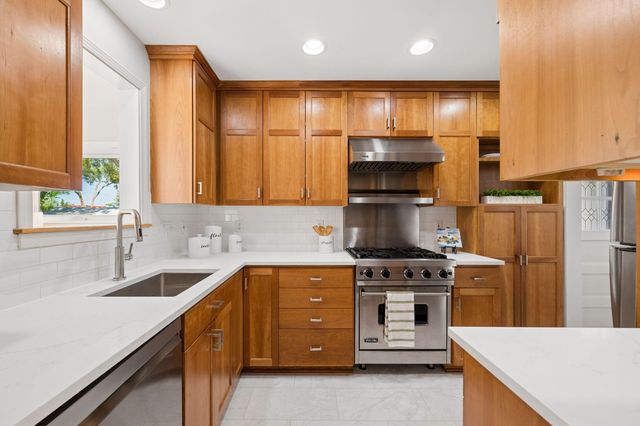 5104 W 40th Street, Saint Louis Park, MN 55416