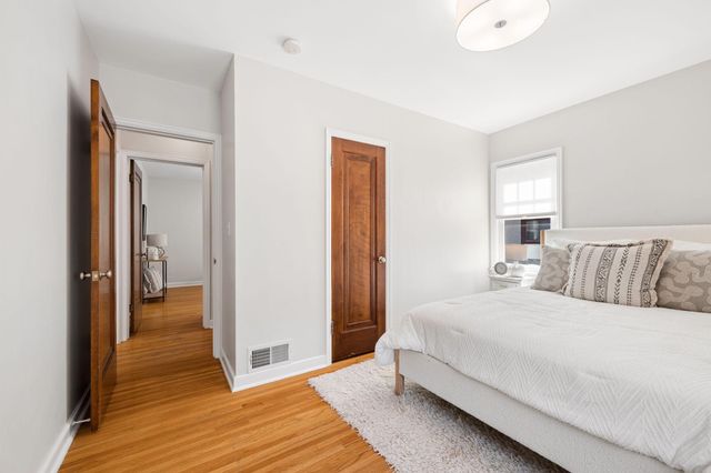5104 W 40th Street, Saint Louis Park, MN 55416