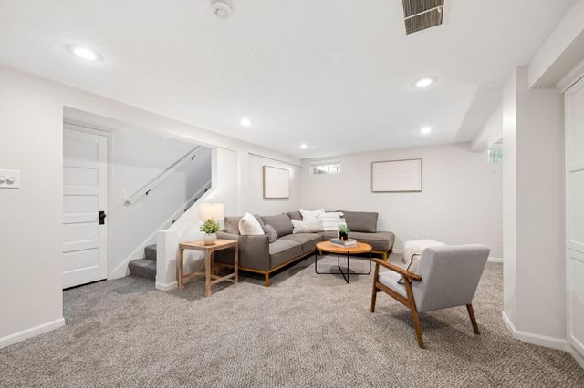 5104 W 40th Street, Saint Louis Park, MN 55416