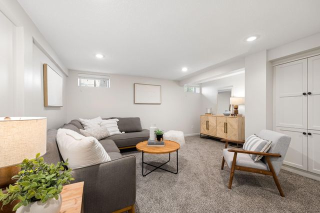 5104 W 40th Street, Saint Louis Park, MN 55416