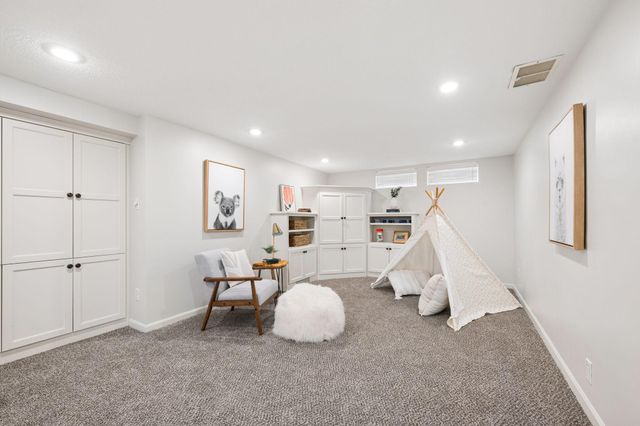 5104 W 40th Street, Saint Louis Park, MN 55416